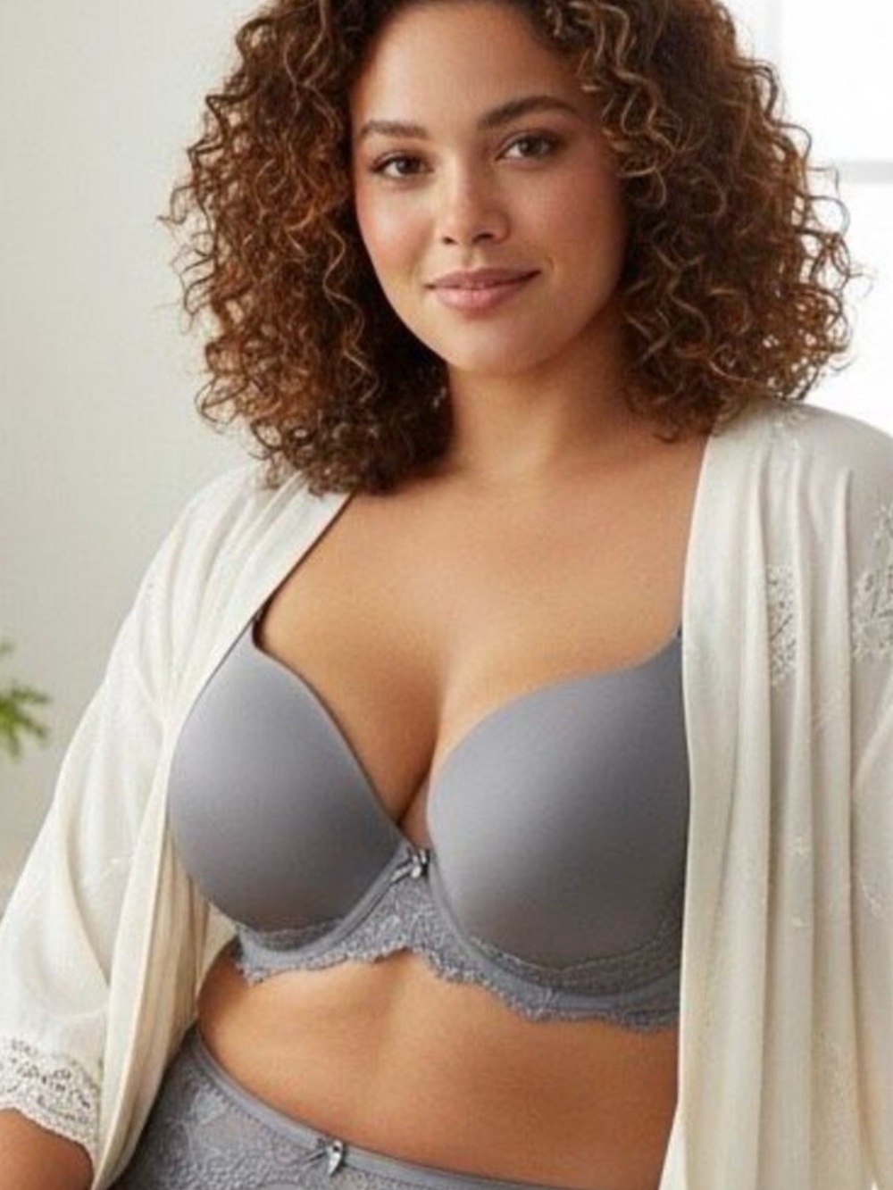 Torrid Gray Lace Push-Up Plunge Bra 44C Underwire